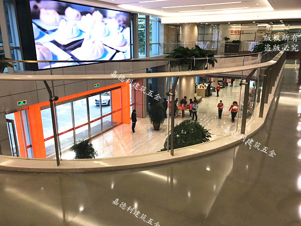 玻璃栏杆