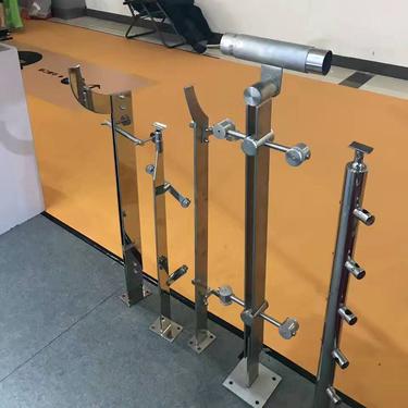 不锈钢立柱