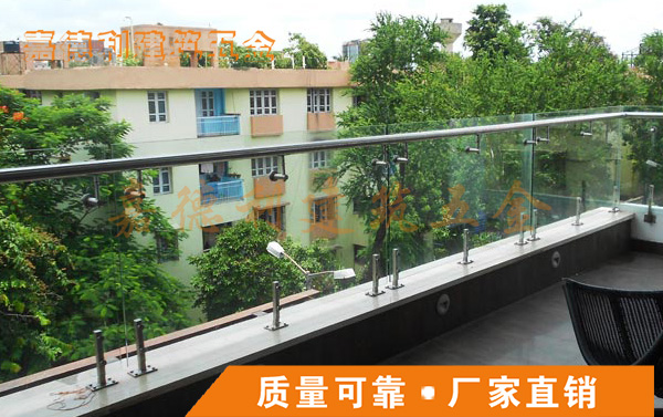 不锈钢立柱
