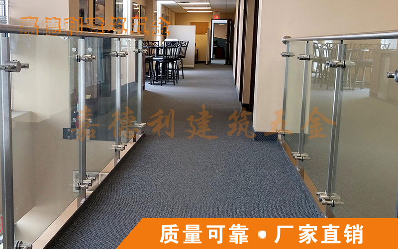 不锈钢工程立柱
