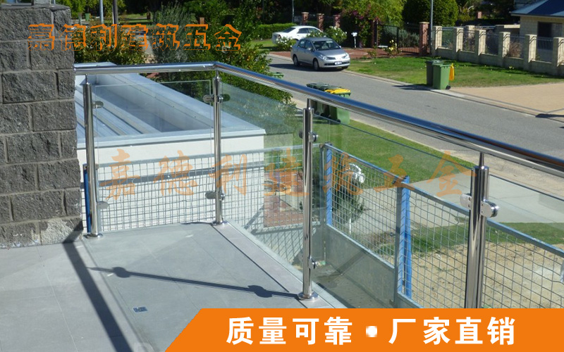 不锈钢立柱