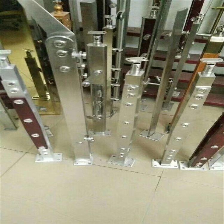 不锈钢立柱
