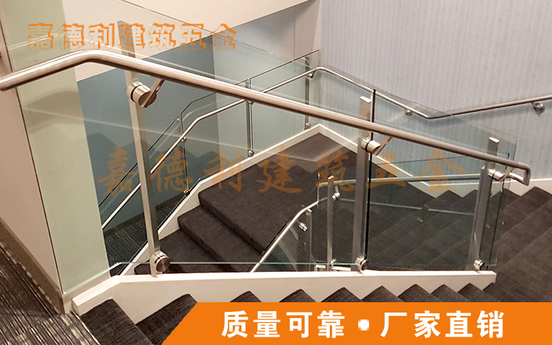 不锈钢立柱