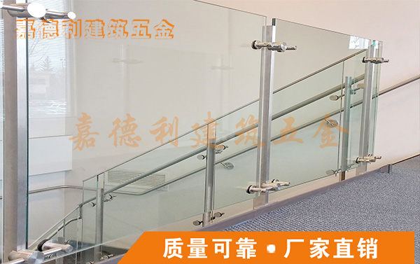 不锈钢立柱