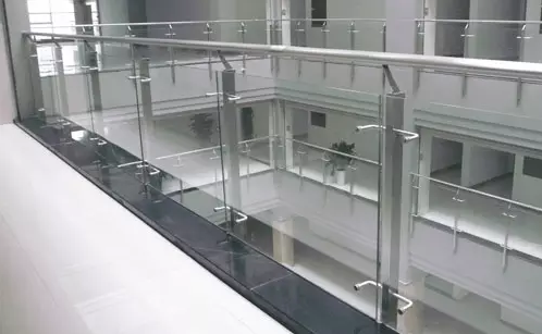 玻璃栏杆
