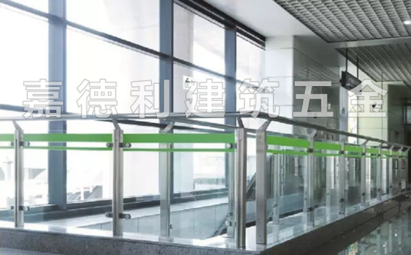 不锈钢立柱