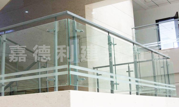 不锈钢立柱
