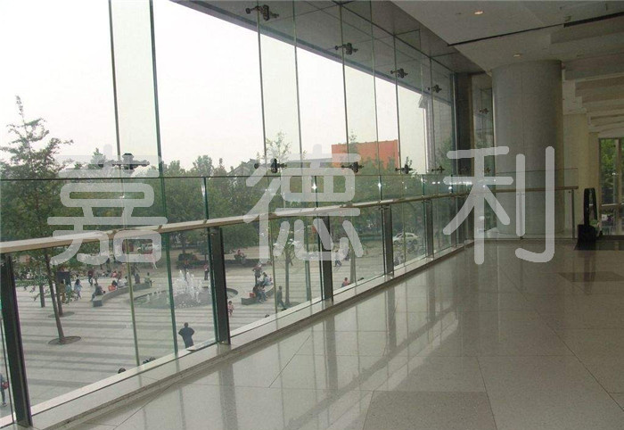 不锈钢立柱