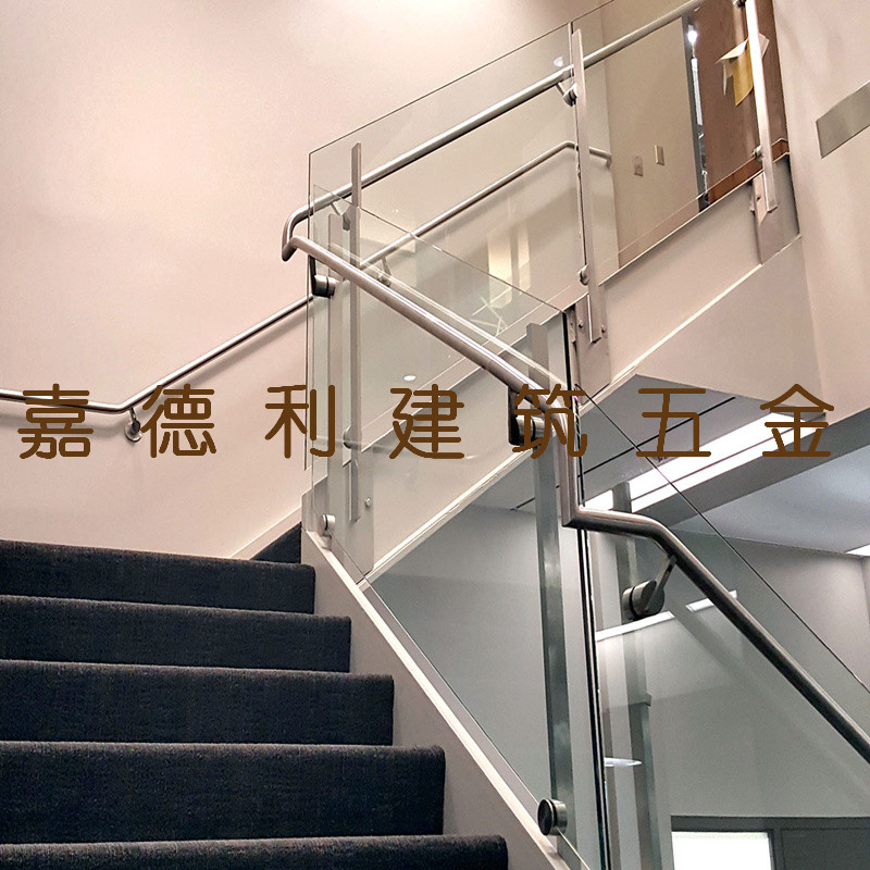 不锈钢栏杆立柱